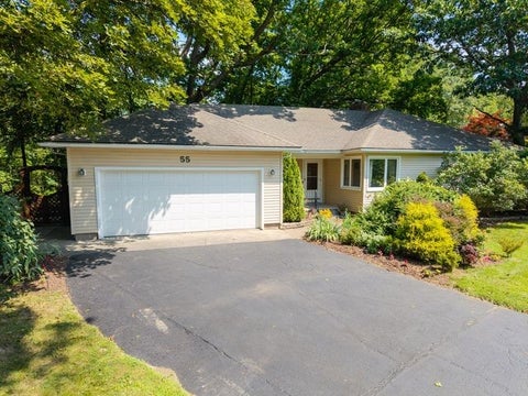 Photo of 55 Briar Lane, Irondequoit, NY 14622 (MLS # R1702673)