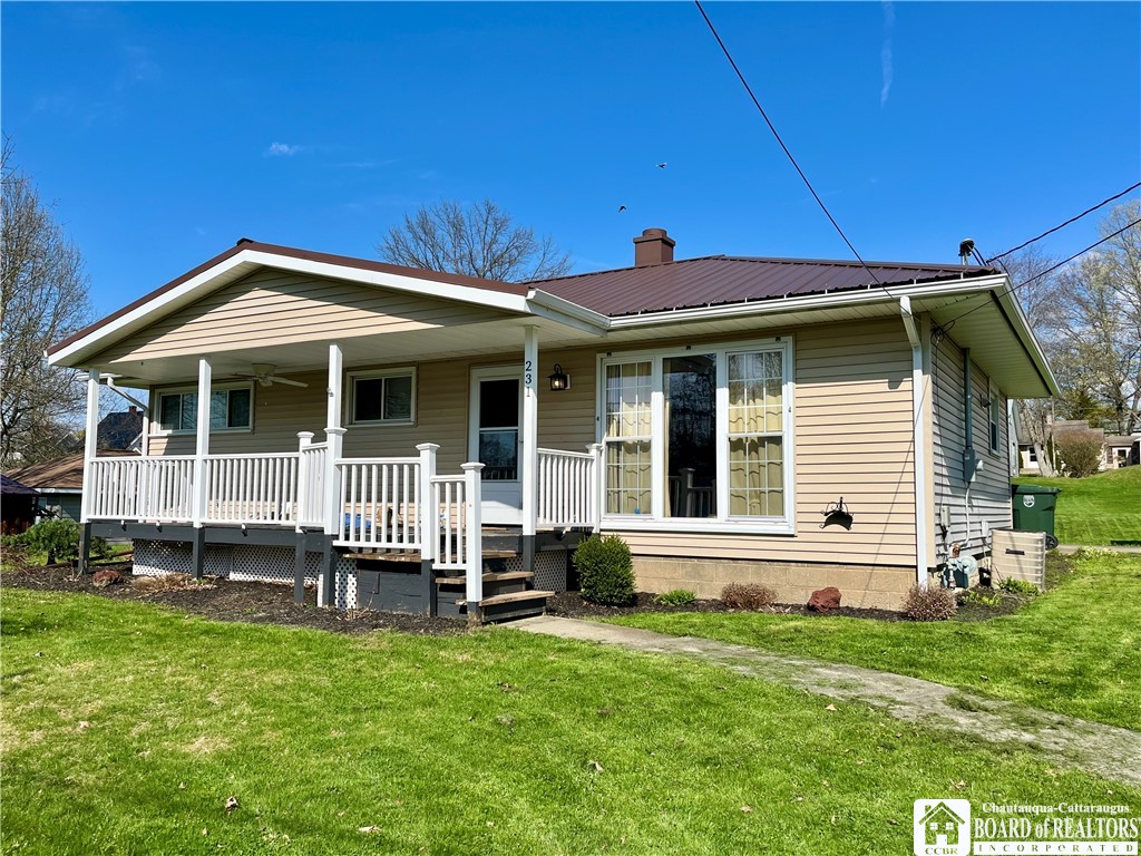 231 Delaware Avenue, Jamestown, New York image 2