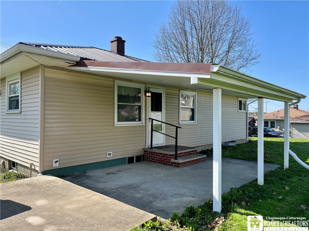 231 Delaware Avenue, Jamestown, New York image 9