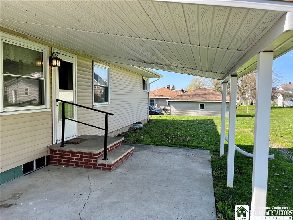 231 Delaware Avenue, Jamestown, New York image 8