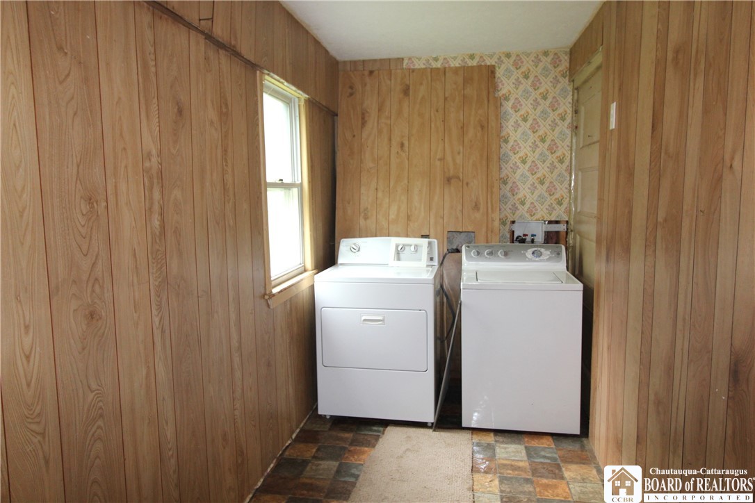 19 Lovall Avenue, Jamestown, New York image 15