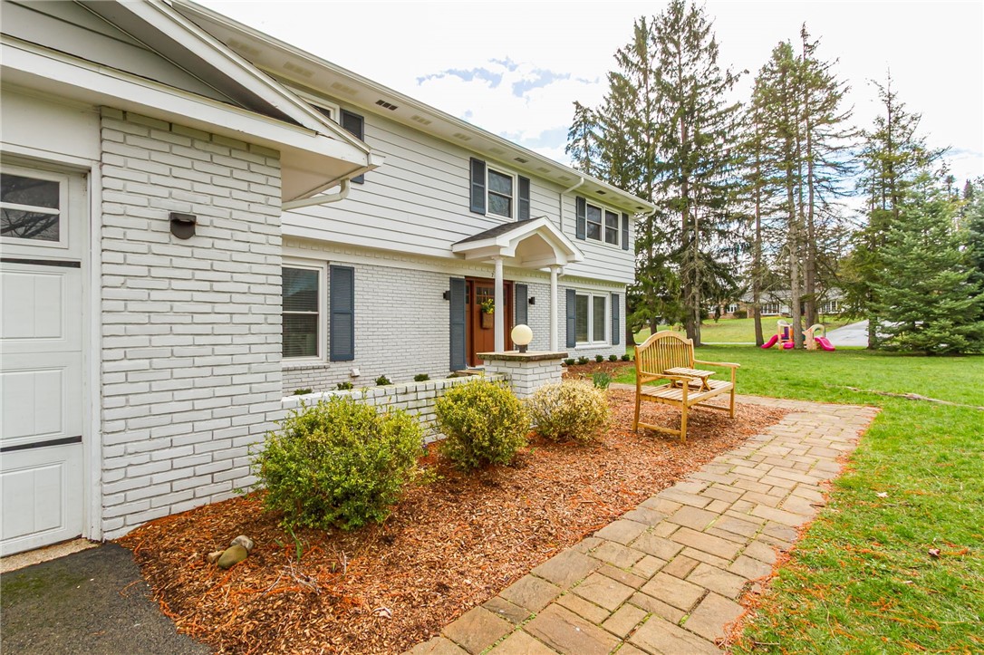 7 Falconbridge Drive