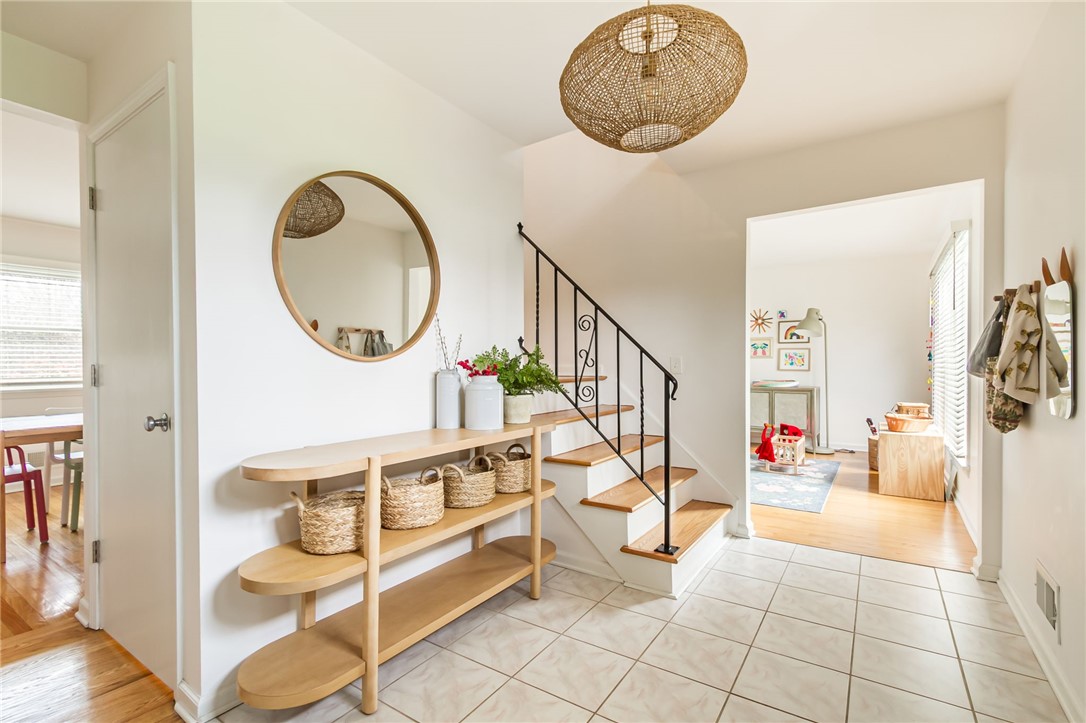 7 Falconbridge Drive