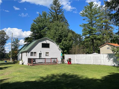 Photo of 232 Lake Shore Drive S, Maryland, NY 12116 (MLS # R1635691)