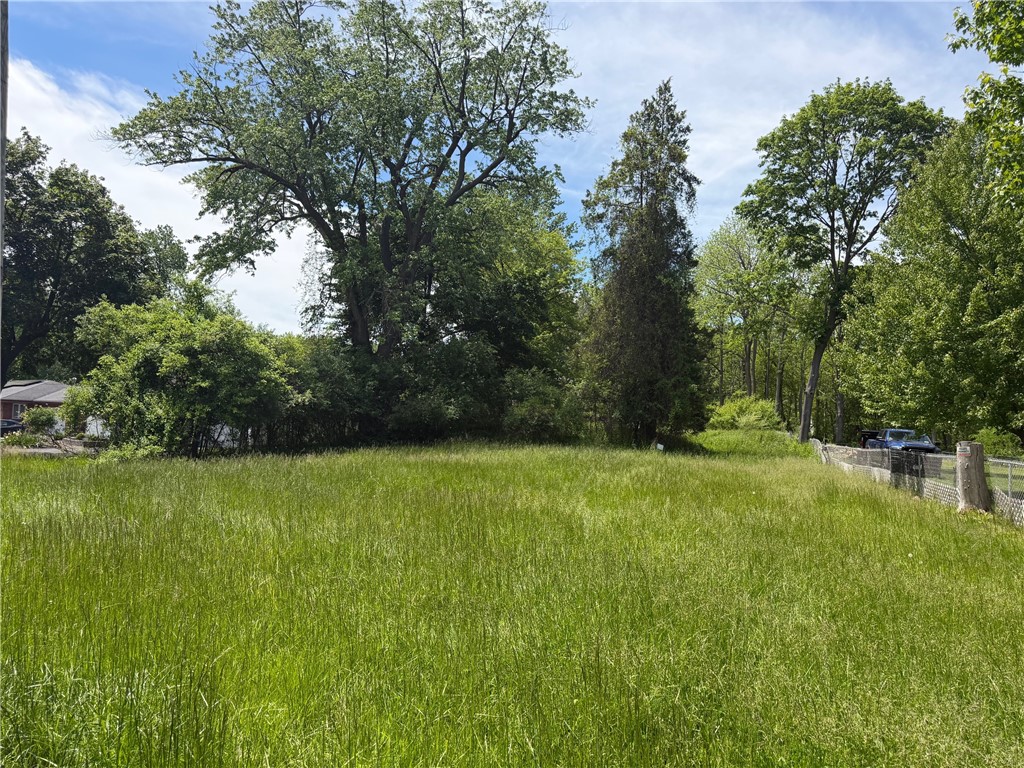 2285 W Henrietta Road