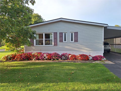Mobile Home For Sale - 6436 Murphy Drive #71<br/> Victor, NY 14564