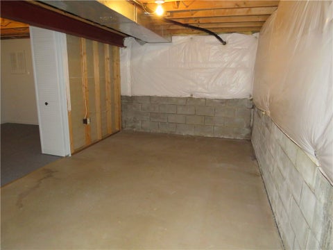 Tiny photo for 119 Delaina Rose Circle, Clarkson, NY 14420 (MLS # R1701995)