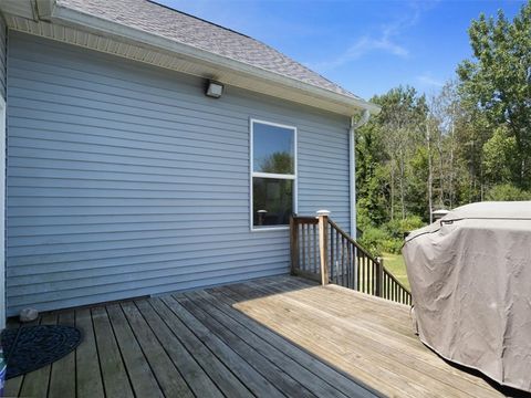 Tiny photo for 2109 Bailey Road, Ontario, NY 14519 (MLS # R1654723)