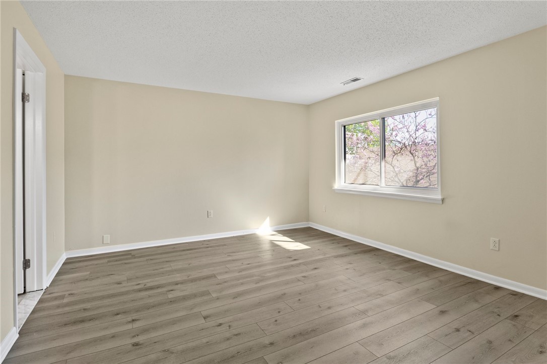 164 Bay Village Drive Drive, Irondequoit, New York image 8
