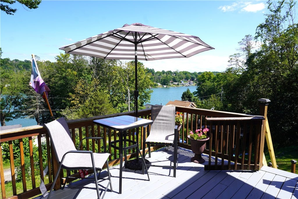 Photo of 7957 N Maple Road, Wolcott, NY 14590 (MLS # R1709490)