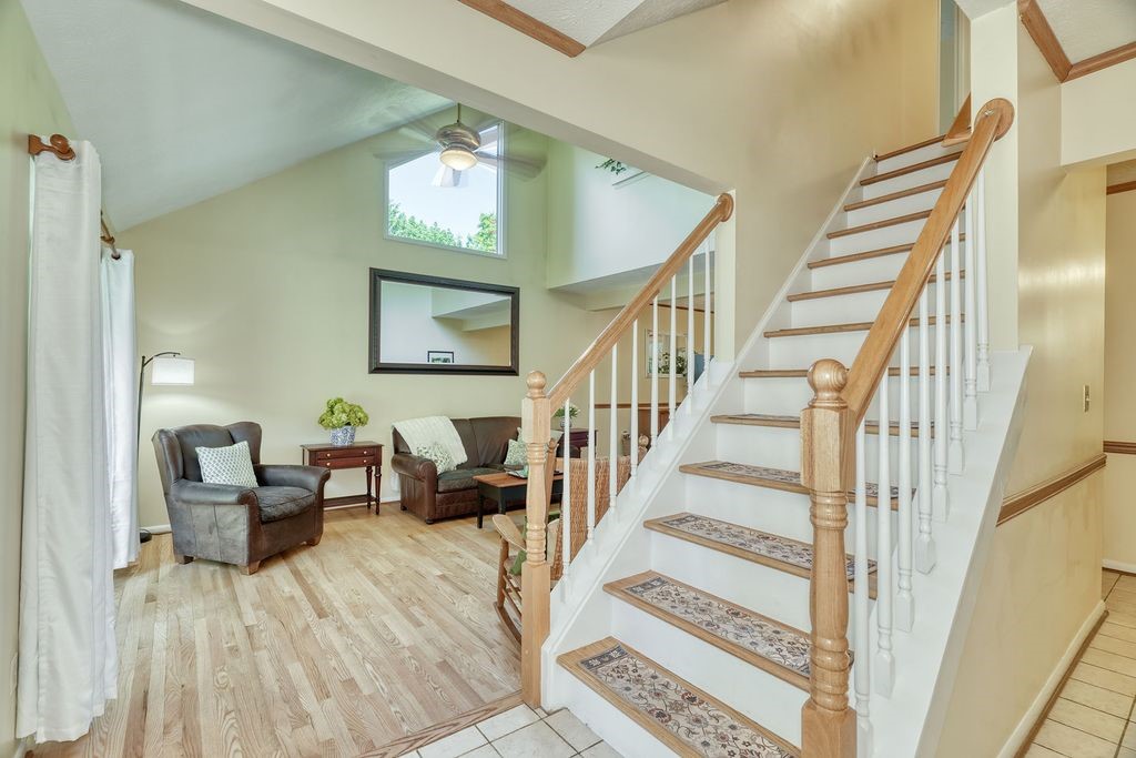 399 Thrushwood Lane
