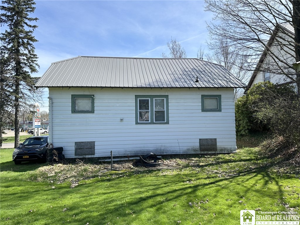 422 Baker Street, Jamestown, New York image 25