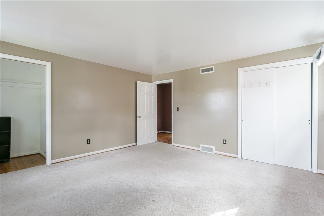 424 Helendale Road, Irondequoit, New York image 34