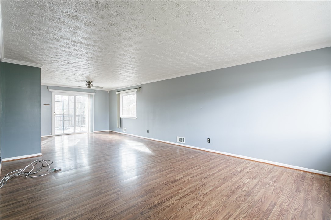 424 Helendale Road, Irondequoit, New York image 10