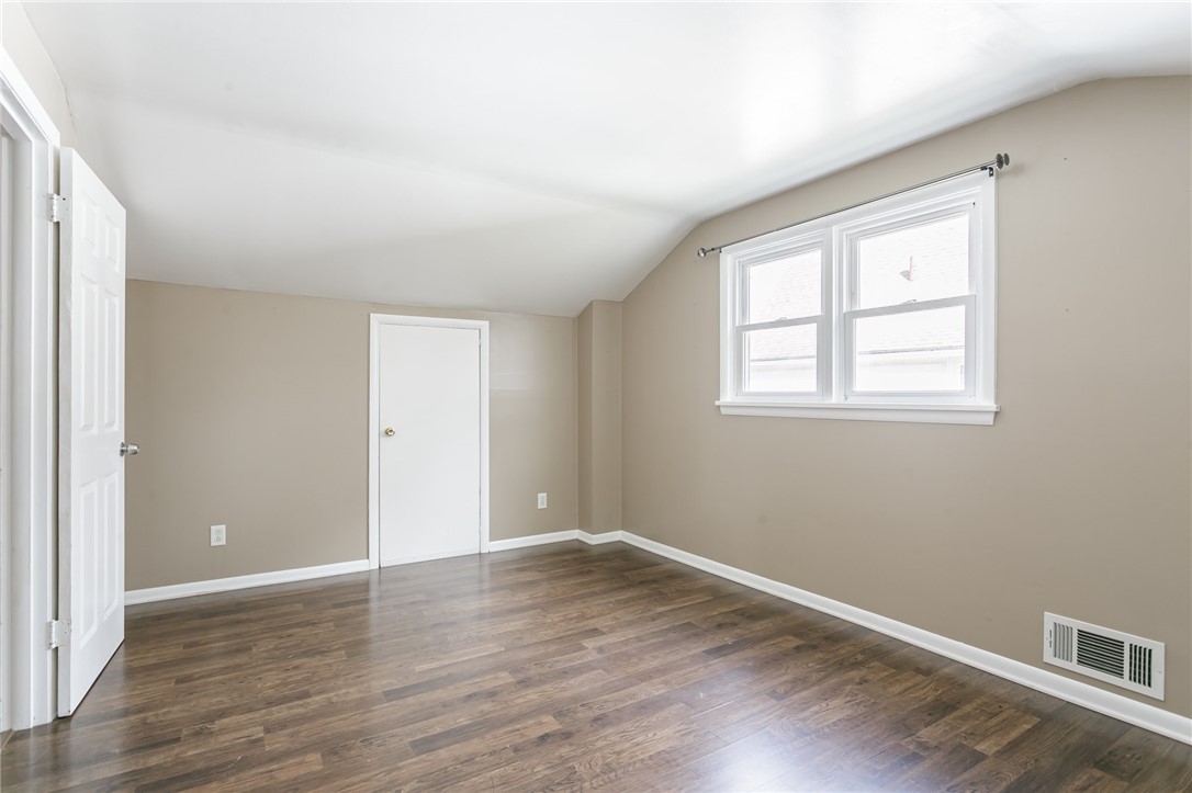 424 Helendale Road, Irondequoit, New York image 27
