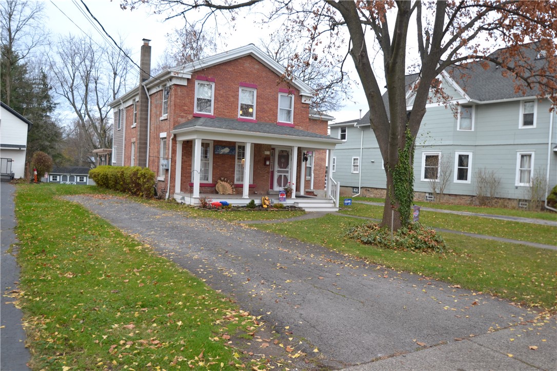 215 W Jackson Street, Palmyra, New York image 1