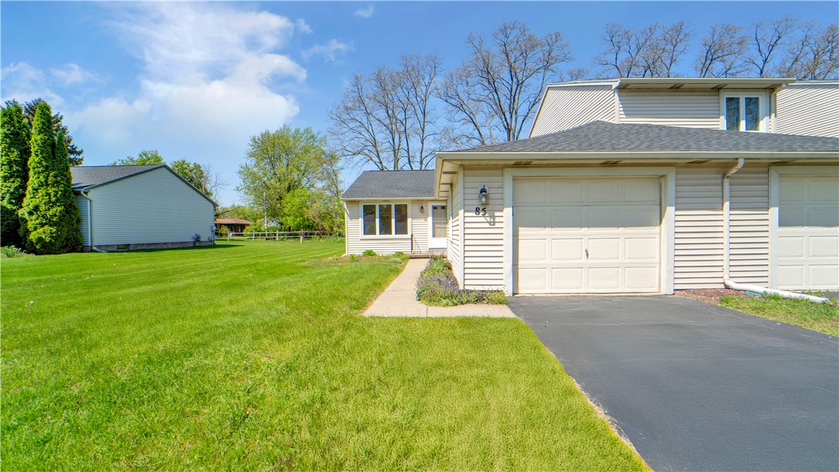 85 Kalyna Drive, Irondequoit, New York image 2