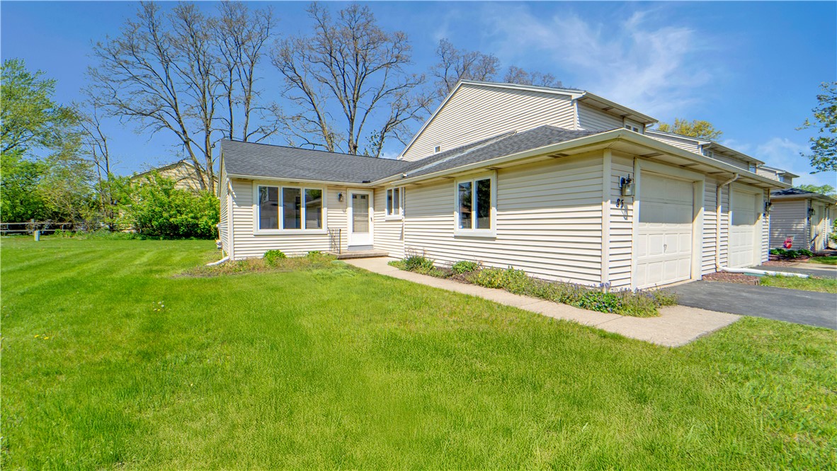 85 Kalyna Drive, Irondequoit, New York image 1