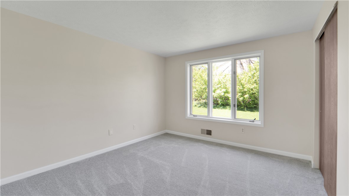 85 Kalyna Drive, Irondequoit, New York image 24