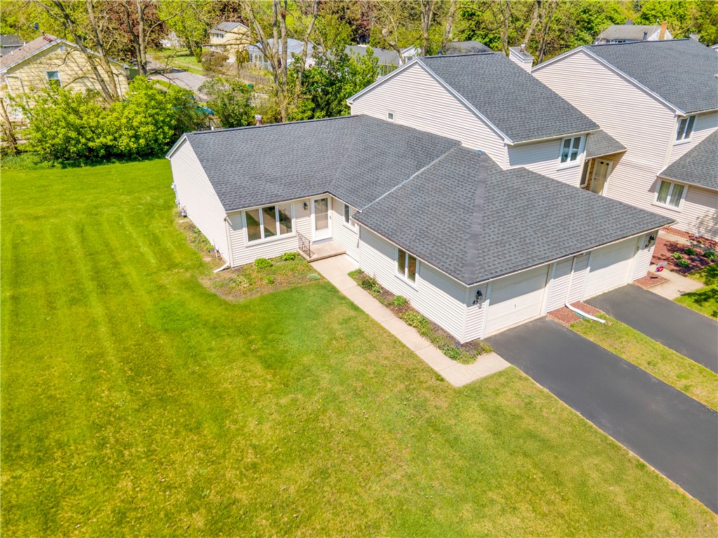 85 Kalyna Drive, Irondequoit, New York image 4