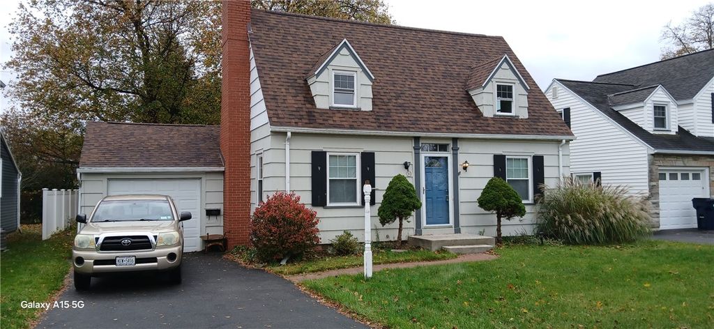 Photo of 183 Thorncliffe Drive, Irondequoit, NY 14617 (MLS # R1652083)