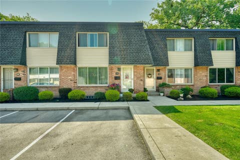 Condo For Sale - 254 Penn Ln Ln<br/> Monroe County, Penfield, NY 14625