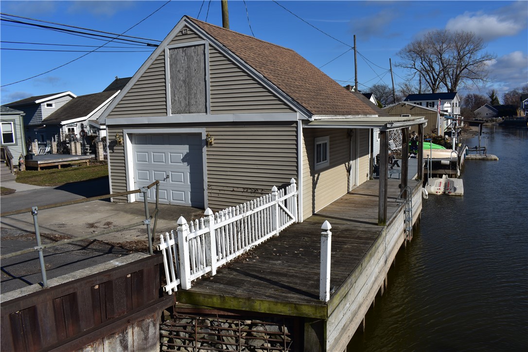 2060 Edgemere Drive, Greece, New York image 3
