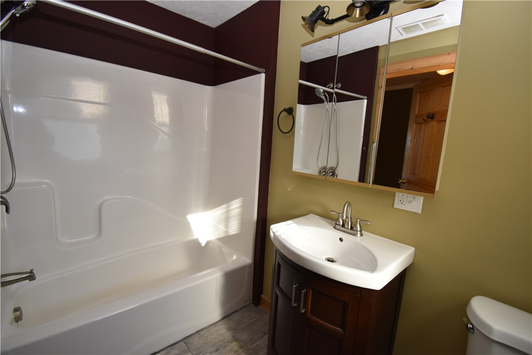 2060 Edgemere Drive, Greece, New York image 36