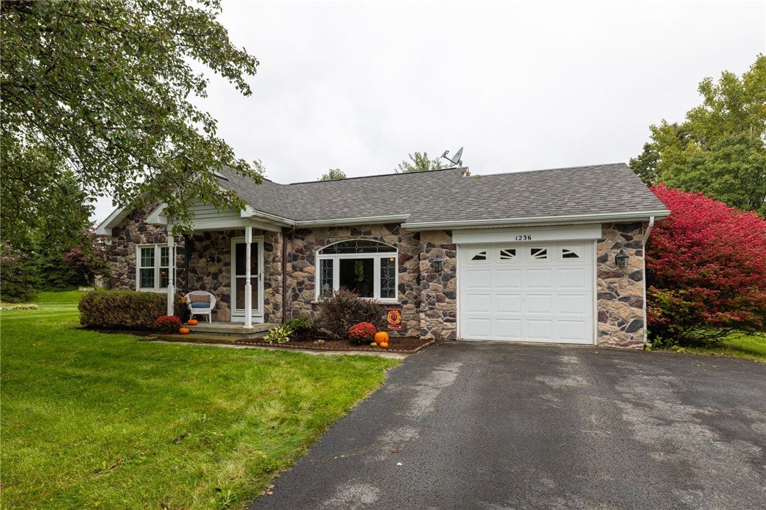 1236 Glen Carlyn Drive