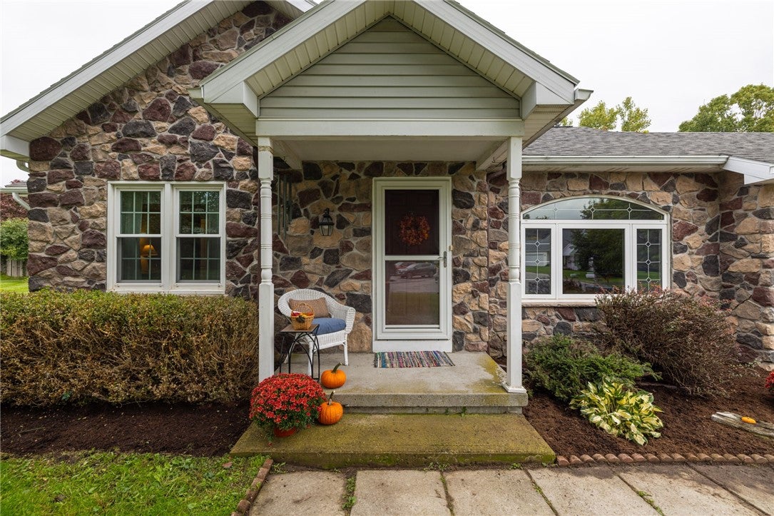1236 Glen Carlyn Drive