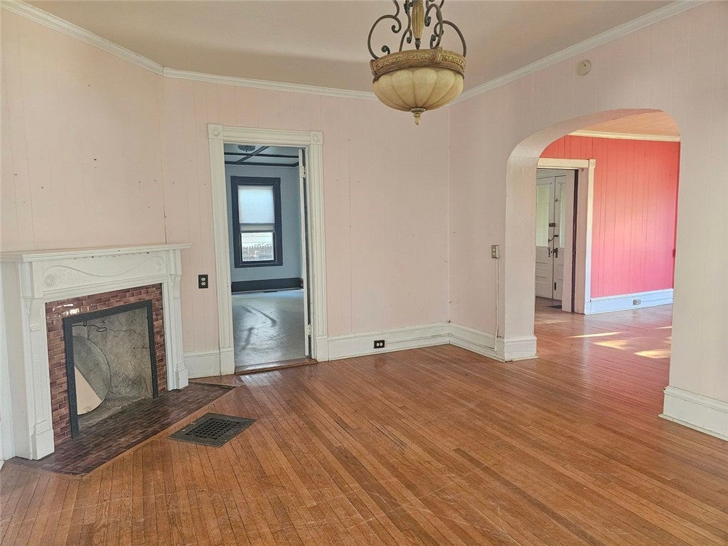 457 Maple Avenue