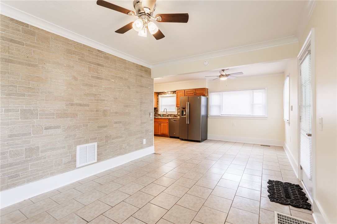 121 Barnard Street, Greece, New York image 10