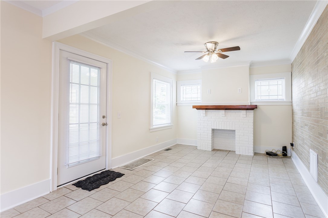 121 Barnard Street, Greece, New York image 8