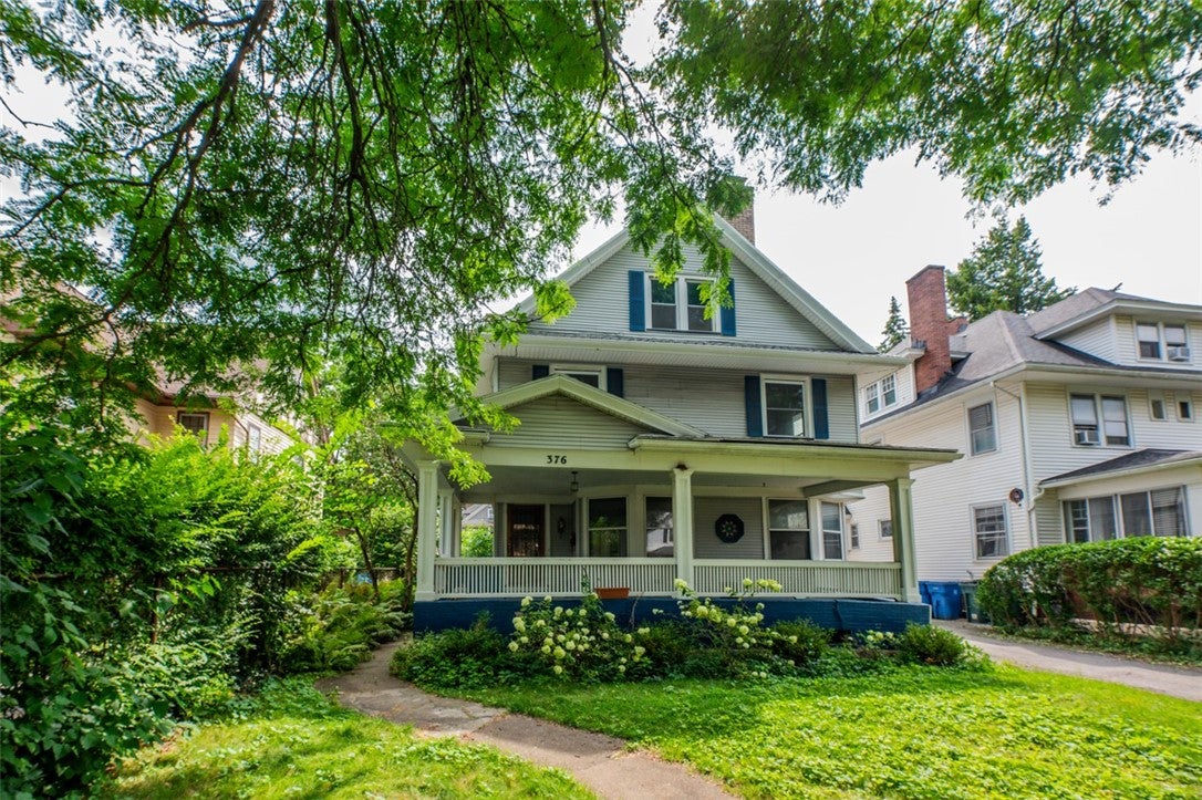 376 Barrington Street