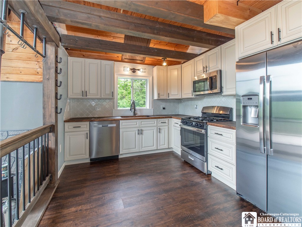 1581 Quaint Road, Poland, New York image 31
