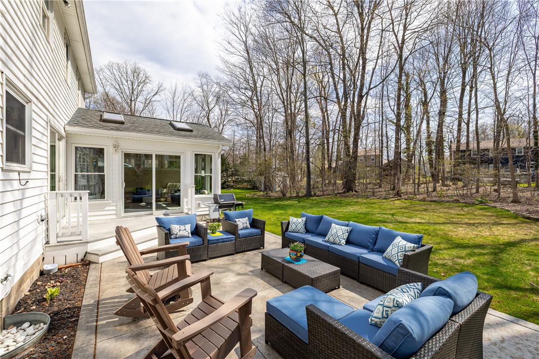 655 Finchingfield Lane, Webster, New York image 38