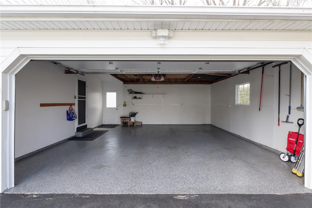 655 Finchingfield Lane, Webster, New York image 34