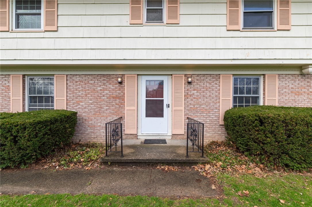 92 Hillary Lane