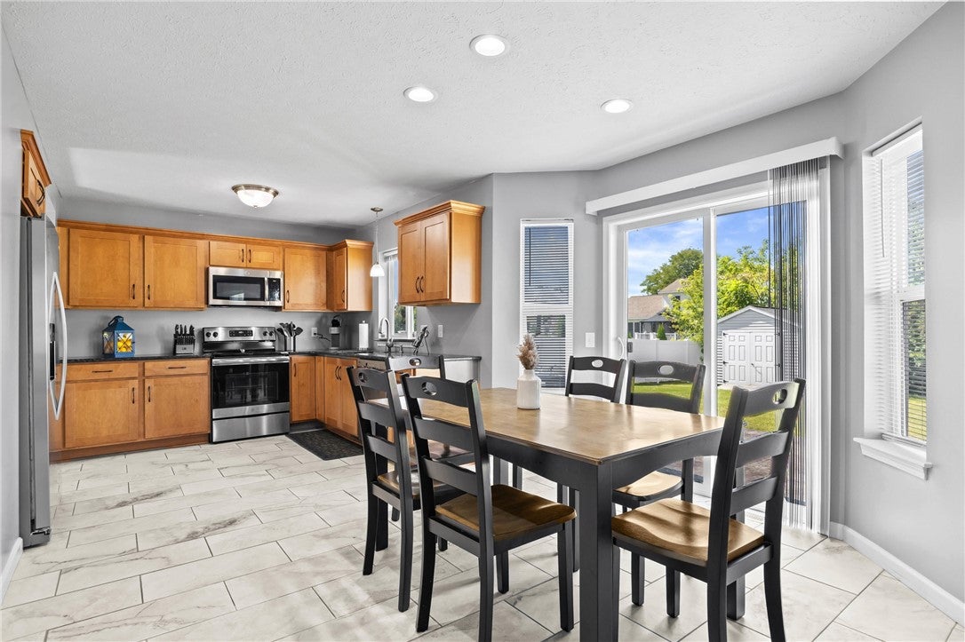 11 Carriage House Lane