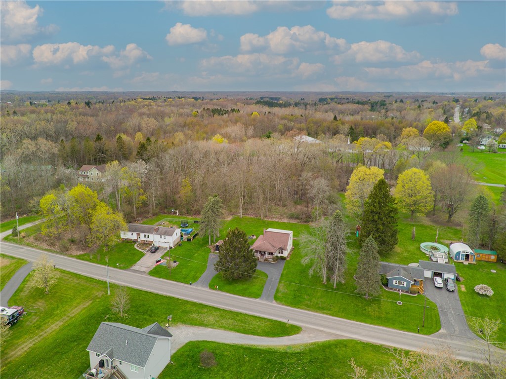 5995 Lanson Road, Ontario, New York image 3