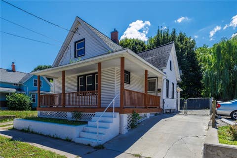 Photo for 947 Clifford Ave
