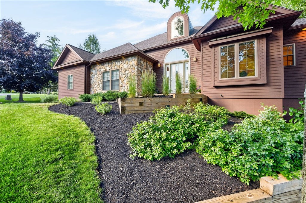 Photo of 5565 Vardon Drive, South Bristol, NY 14424 (MLS # R1693581)