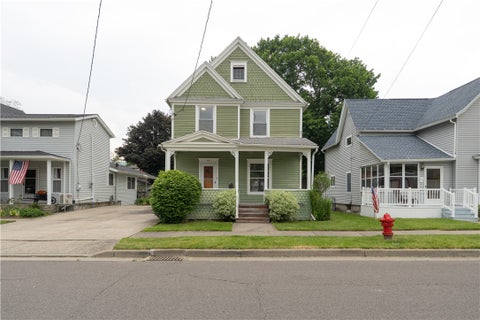 Photo for 137 Thacher Street
