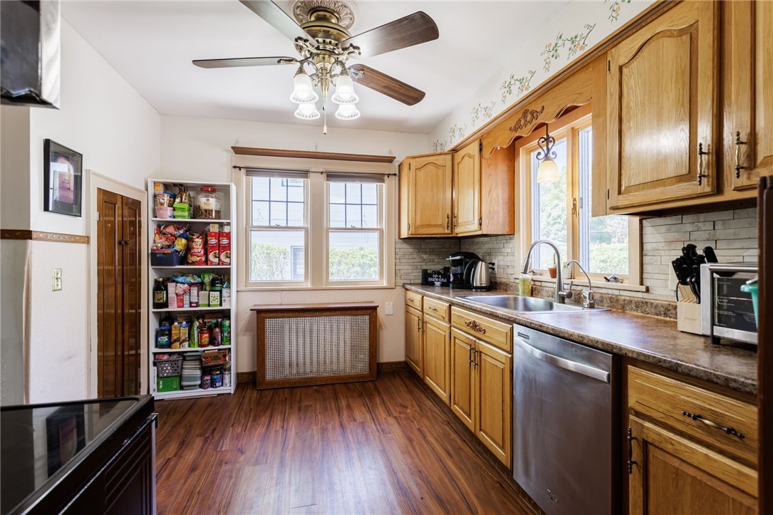 1039 Winona Boulevard, Irondequoit, New York image 9