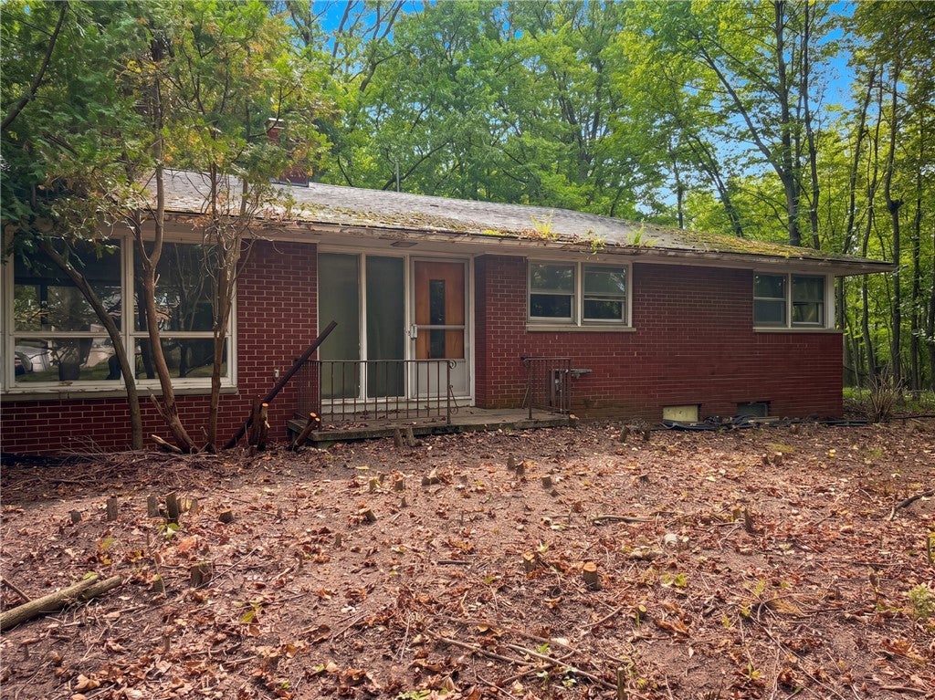 21 Hillcrest Dr