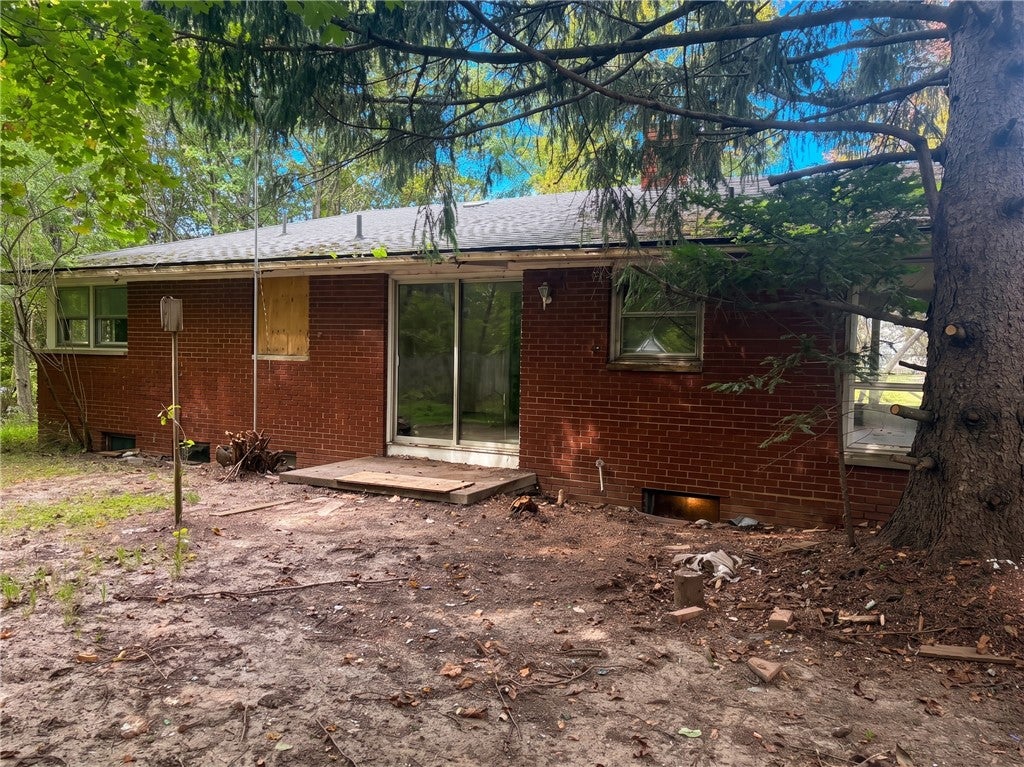 21 Hillcrest Dr