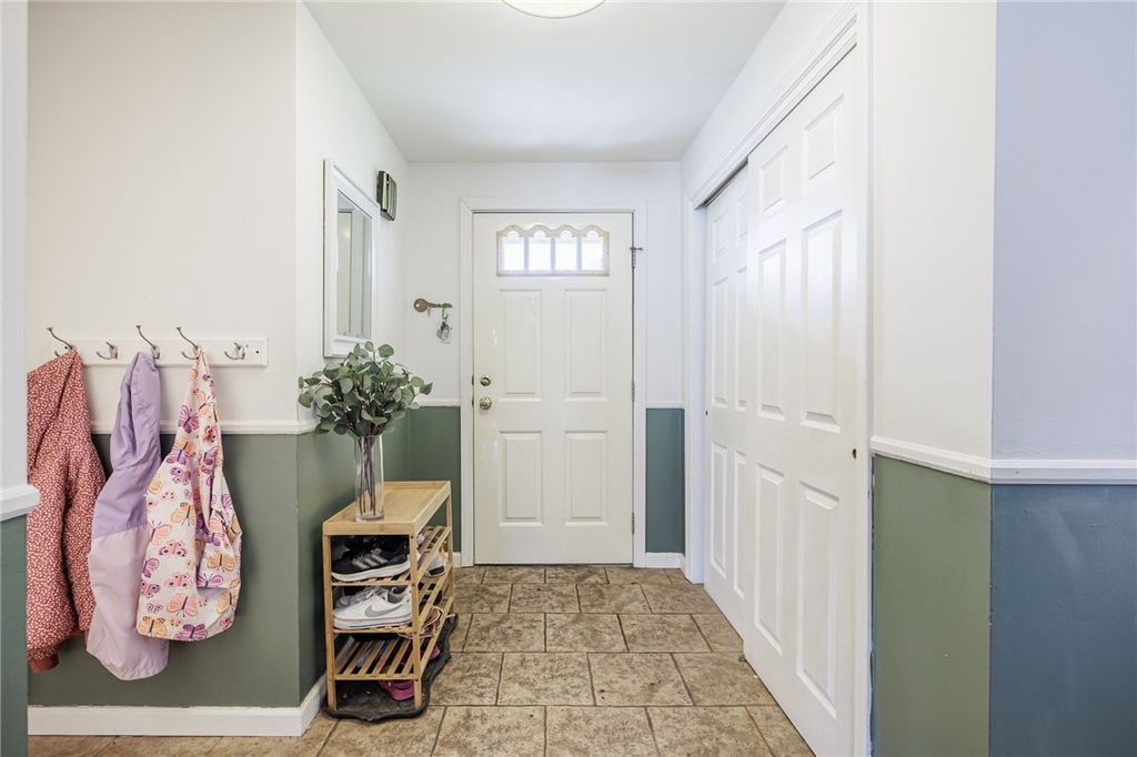 Photo of 21 Hartwood Drive, Henrietta, NY 14623 (MLS # R1679135)