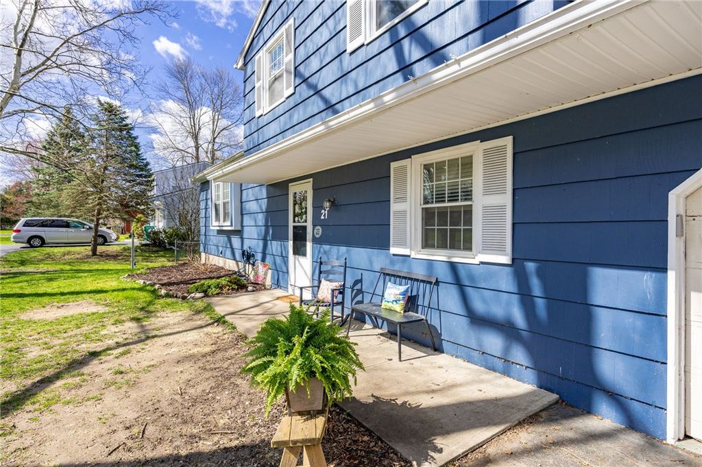 Photo of 21 Hartwood Drive, Henrietta, NY 14623 (MLS # R1679135)