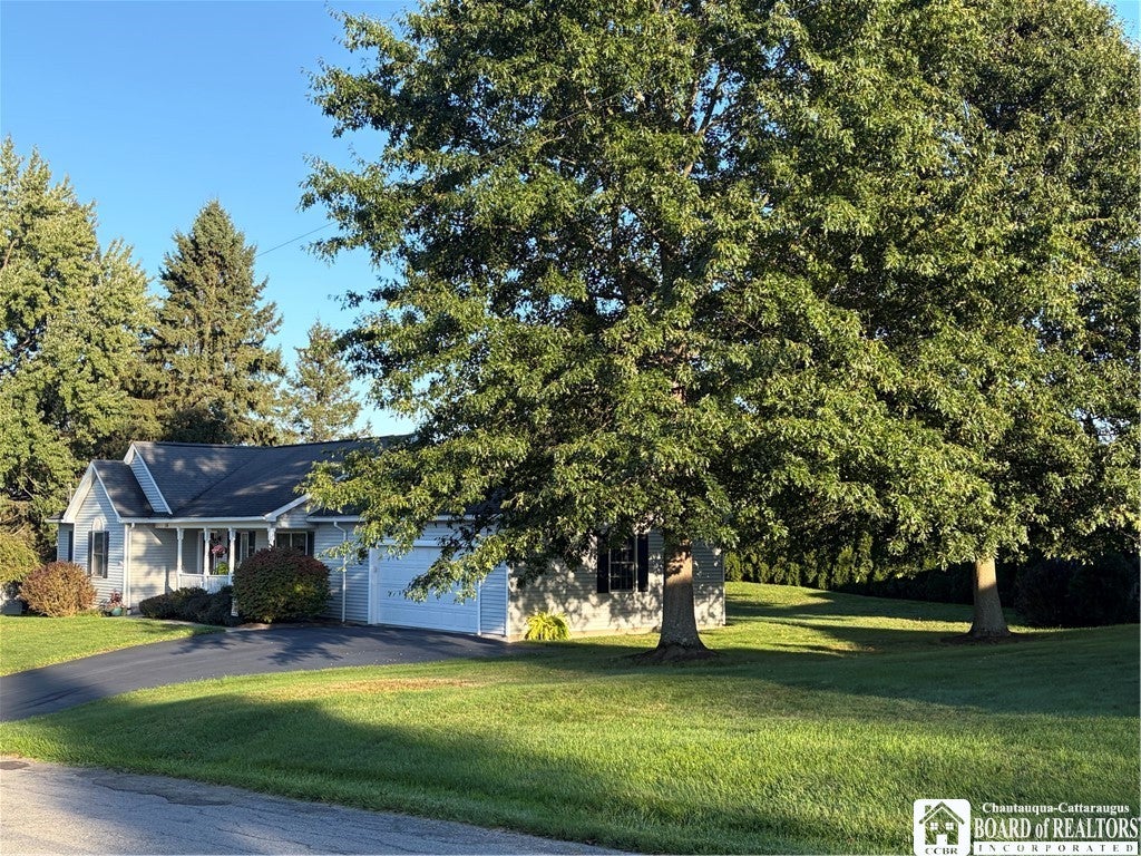 16 Cherry Avenue