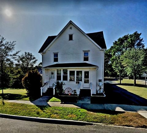 Photo of 77-79 Avenue Avenue E #79, Geneva City, NY 14456 (MLS # R1654118)